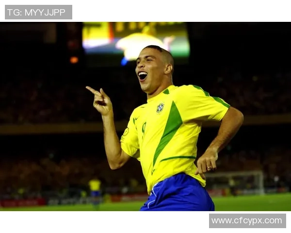 足球明星合影时的手势寓意解析与示例分享