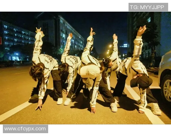 街舞深度：解密重庆街舞队的中路突破