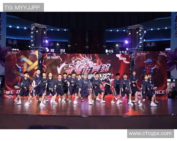 世界街舞大赛点评:重庆街舞队的配合表现 世界街舞大赛点评:重庆街舞队的配合表现